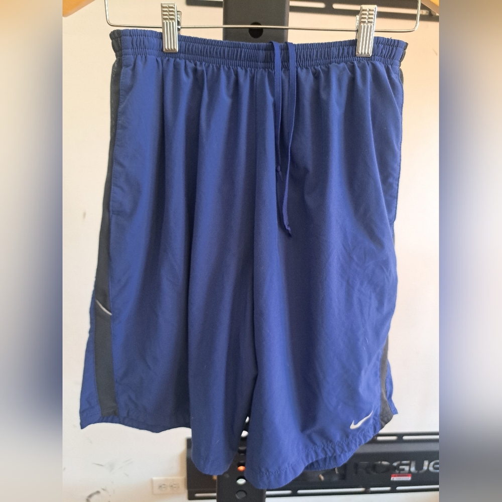 NIKE men's dry-fit lined running shorts